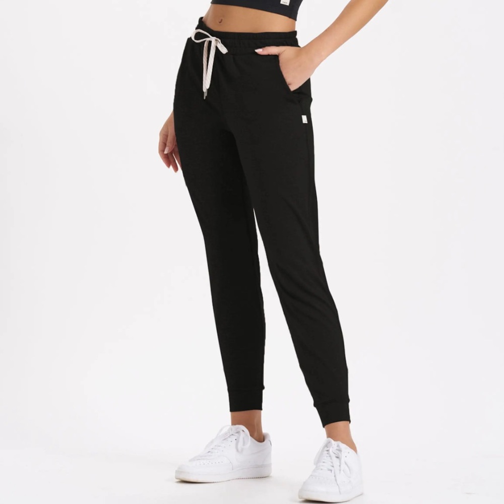 Vuori Performance Jogger - Long in Black